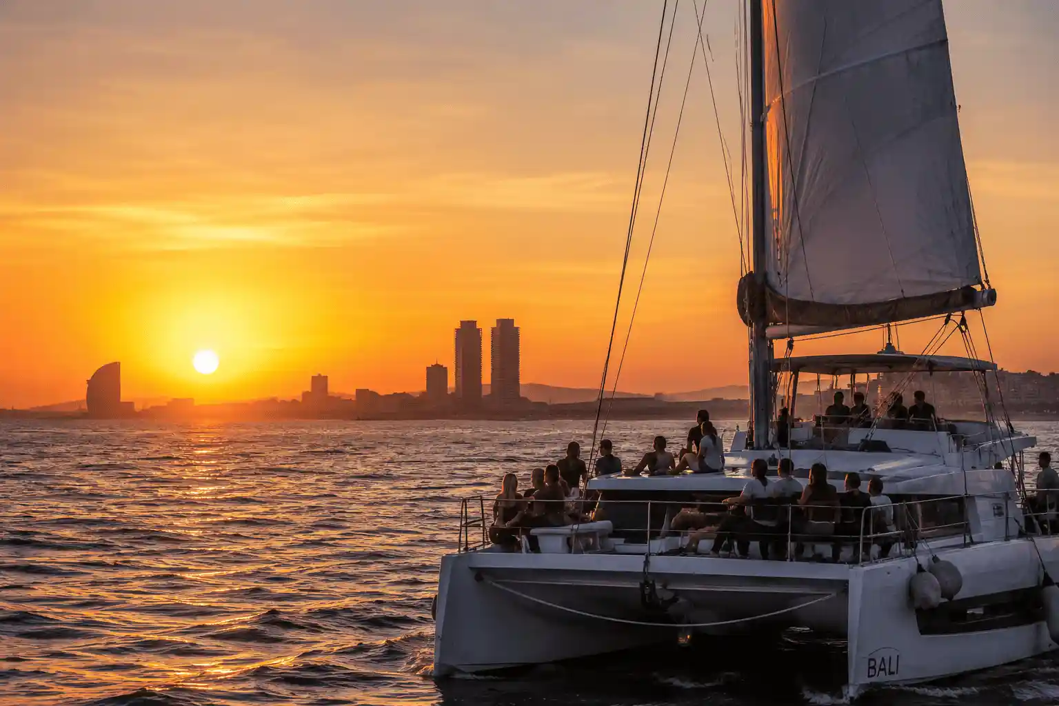 Croisière en catamaran à Barcelone